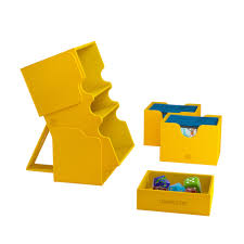 Gamegenic: Stronghold XL - 200+ [Assorted Colors]